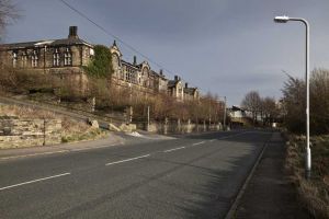 wapping road school roadside march 2009 sm.jpg